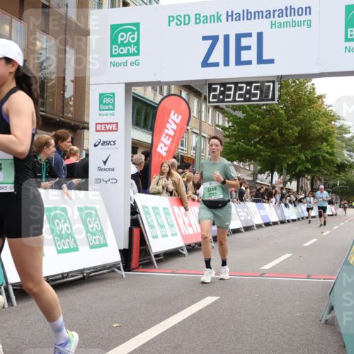 21.09.2025 - PSD Bank Halbmarathon Strokosch-Dieckow http://msf.ph/oto/8934917 21.09.2025 12:32:21 Ziel 2679, 3289, 3316, 3789, 3994 meine-sportfotos.de