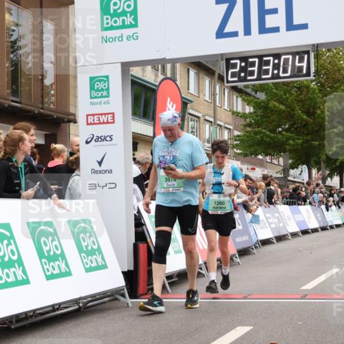 21.09.2025 - PSD Bank Halbmarathon Strokosch-Dieckow http://msf.ph/oto/8934939 21.09.2025 12:32:28 Ziel 1260, 3289, 3978 meine-sportfotos.de