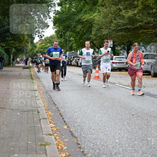 21.09.2025 - PSD Bank Halbmarathon Dr. Thomas Lammeyer http://msf.ph/oto/8935019 21.09.2025 10:57:43 Laufen 3197, 1575, 1576 meine-sportfotos.de
