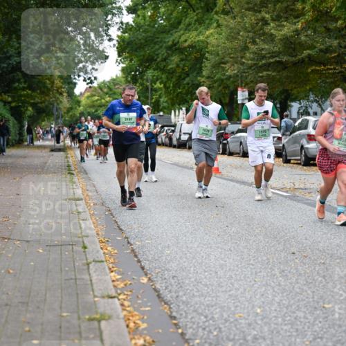 21.09.2025 - PSD Bank Halbmarathon Dr. Thomas Lammeyer http://msf.ph/oto/8935029 21.09.2025 10:57:44 Laufen 3197, 1576, 1575, 3551 meine-sportfotos.de