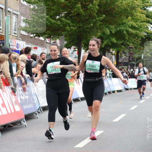 21.09.2025 - PSD Bank Halbmarathon Strokosch-Dieckow http://msf.ph/oto/8935046 21.09.2025 12:33:25 Ziel 1301, 1302, 3250, 3370 meine-sportfotos.de