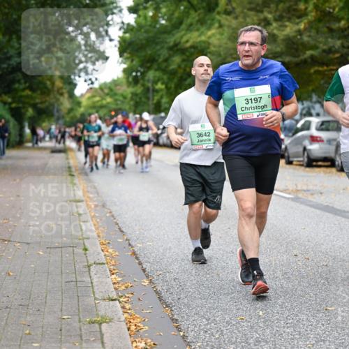 21.09.2025 - PSD Bank Halbmarathon Dr. Thomas Lammeyer http://msf.ph/oto/8935068 21.09.2025 10:57:48 Laufen 3642, 3197, 1576 meine-sportfotos.de