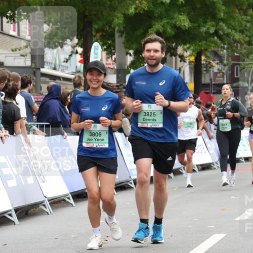 21.09.2025 - PSD Bank Halbmarathon Strokosch-Dieckow http://msf.ph/oto/8935113 21.09.2025 12:34:01 Ziel 3401, 3806, 3825 meine-sportfotos.de