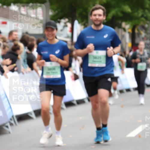 21.09.2025 - PSD Bank Halbmarathon Strokosch-Dieckow http://msf.ph/oto/8935115 21.09.2025 12:34:02 Ziel 2735, 3401, 3806, 3825 meine-sportfotos.de