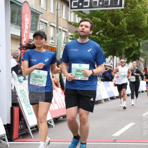 21.09.2025 - PSD Bank Halbmarathon Strokosch-Dieckow http://msf.ph/oto/8935126 21.09.2025 12:34:05 Ziel 1650, 2735, 3693, 3697, 3806, 3825 meine-sportfotos.de