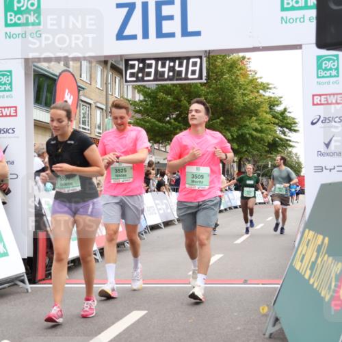 21.09.2025 - PSD Bank Halbmarathon Strokosch-Dieckow http://msf.ph/oto/8935157 21.09.2025 12:34:11 Ziel 1650, 2735, 3509, 3525, 3693, 3697, 3806, 3812, 3825, 3826, 3862 meine-sportfotos.de