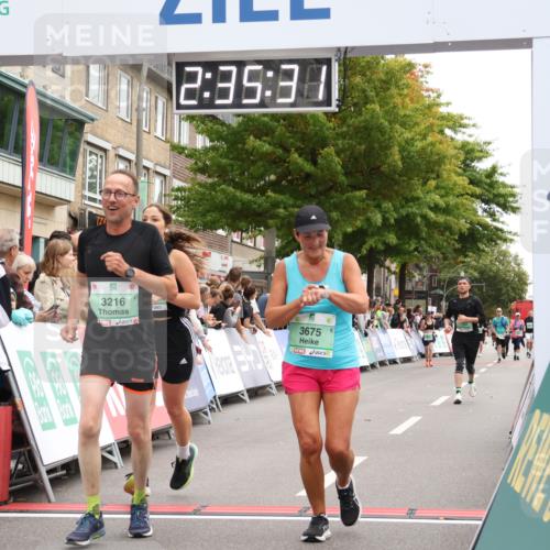 21.09.2025 - PSD Bank Halbmarathon Strokosch-Dieckow http://msf.ph/oto/8935231 21.09.2025 12:34:55 Ziel 1417, 1762, 3216, 3675 meine-sportfotos.de