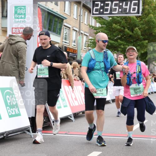 21.09.2025 - PSD Bank Halbmarathon Strokosch-Dieckow http://msf.ph/oto/8935283 21.09.2025 12:35:10 Ziel 1108, 1680, 3167, 3550, 3561, 3802 meine-sportfotos.de