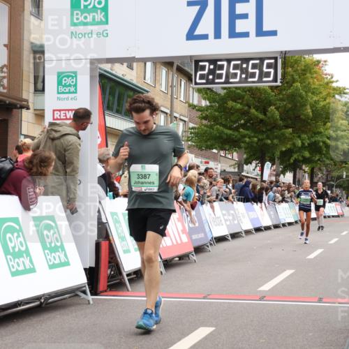 21.09.2025 - PSD Bank Halbmarathon Strokosch-Dieckow http://msf.ph/oto/8935311 21.09.2025 12:35:19 Ziel 1341, 1680, 3387, 3811, 3883 meine-sportfotos.de