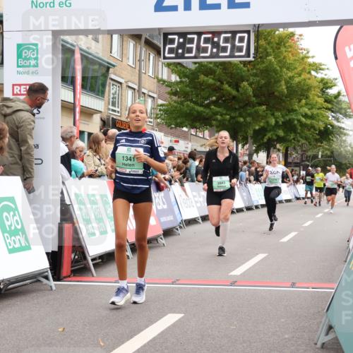 21.09.2025 - PSD Bank Halbmarathon Strokosch-Dieckow http://msf.ph/oto/8935325 21.09.2025 12:35:23 Ziel 1279, 1341, 3387, 3811, 3883 meine-sportfotos.de