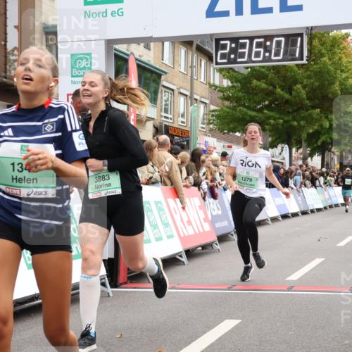21.09.2025 - PSD Bank Halbmarathon Strokosch-Dieckow http://msf.ph/oto/8935334 21.09.2025 12:35:25 Ziel 1278, 1279, 1341, 3387, 3883 meine-sportfotos.de