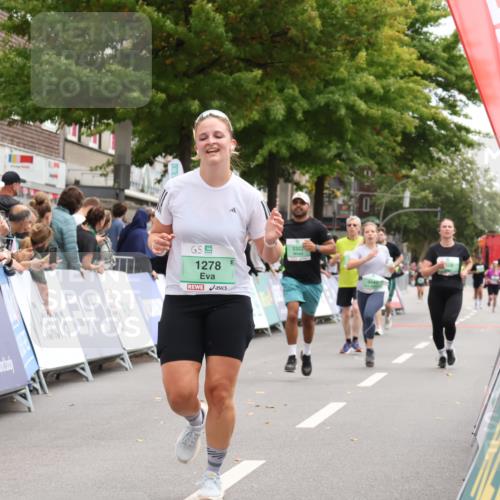 21.09.2025 - PSD Bank Halbmarathon Strokosch-Dieckow http://msf.ph/oto/8935344 21.09.2025 12:35:29 Ziel 1278, 1279, 1341, 3322, 3442, 3883 meine-sportfotos.de