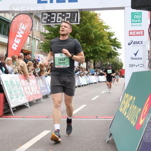 21.09.2025 - PSD Bank Halbmarathon Strokosch-Dieckow http://msf.ph/oto/8935409 21.09.2025 12:35:45 Ziel 1697, 2524, 2647, 3404, 3788 meine-sportfotos.de