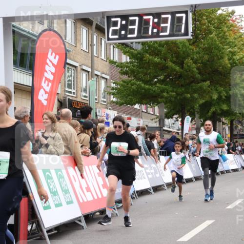 21.09.2025 - PSD Bank Halbmarathon Strokosch-Dieckow http://msf.ph/oto/8935531 21.09.2025 12:37:00 Ziel 3035, 3125, 4012 meine-sportfotos.de