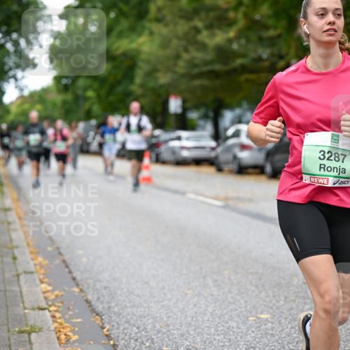 21.09.2025 - PSD Bank Halbmarathon Dr. Thomas Lammeyer http://msf.ph/oto/8935622 21.09.2025 10:59:00 Laufen 3287, 3305 meine-sportfotos.de