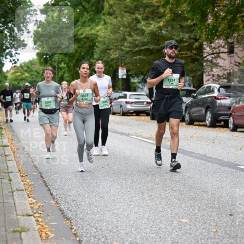 21.09.2025 - PSD Bank Halbmarathon Dr. Thomas Lammeyer http://msf.ph/oto/8935657 21.09.2025 10:59:09 Laufen 3827, 3289, 3685, 1224, 4915 meine-sportfotos.de