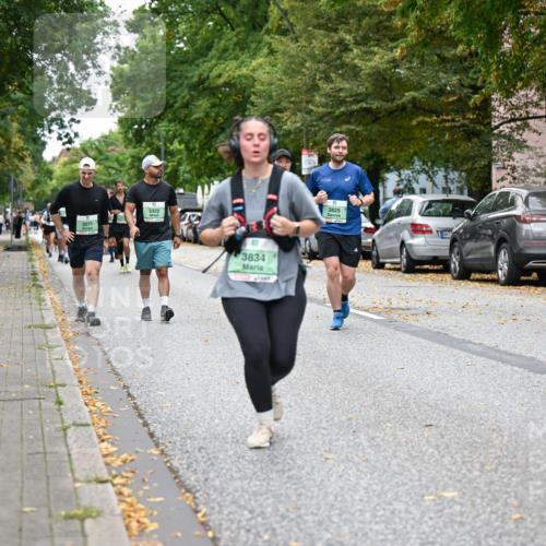 21.09.2025 - PSD Bank Halbmarathon Dr. Thomas Lammeyer http://msf.ph/oto/8935694 21.09.2025 10:59:19 Laufen 3271, 3322, 3834, 3825 meine-sportfotos.de