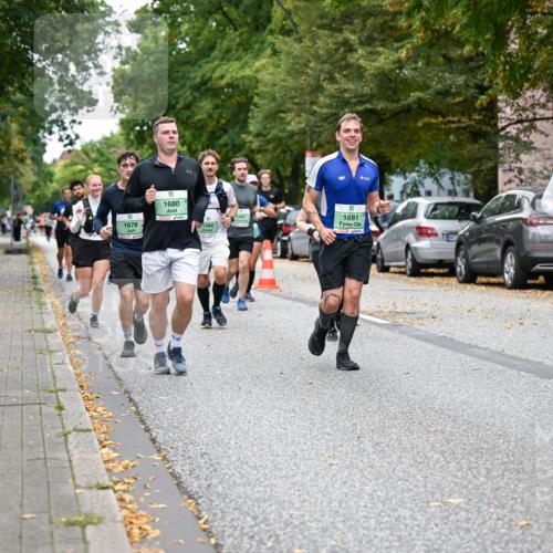 21.09.2025 - PSD Bank Halbmarathon Dr. Thomas Lammeyer http://msf.ph/oto/8935749 21.09.2025 10:59:32 Laufen 1680, 33871, 1678, 1384, 1681, 3239 meine-sportfotos.de