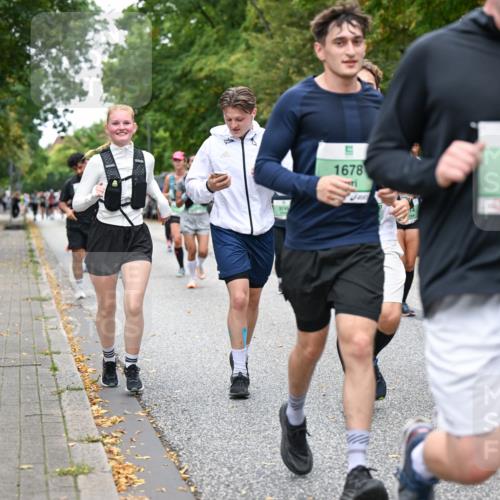 21.09.2025 - PSD Bank Halbmarathon Dr. Thomas Lammeyer http://msf.ph/oto/8935771 21.09.2025 10:59:36 Laufen 1678, 1680 meine-sportfotos.de