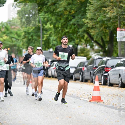 21.09.2025 - PSD Bank Halbmarathon Dr. Thomas Lammeyer http://msf.ph/oto/8936014 21.09.2025 11:00:34 Laufen 3797, 3673, 3723, 3799 meine-sportfotos.de