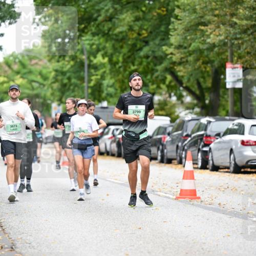 21.09.2025 - PSD Bank Halbmarathon Dr. Thomas Lammeyer http://msf.ph/oto/8936017 21.09.2025 11:00:34 Laufen 3797, 3673, 3799 meine-sportfotos.de