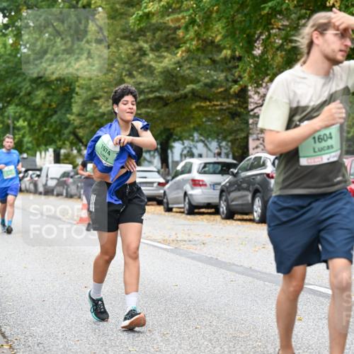21.09.2025 - PSD Bank Halbmarathon Dr. Thomas Lammeyer http://msf.ph/oto/8936140 21.09.2025 11:00:58 Laufen 1974, 35, 1604, 4925 meine-sportfotos.de