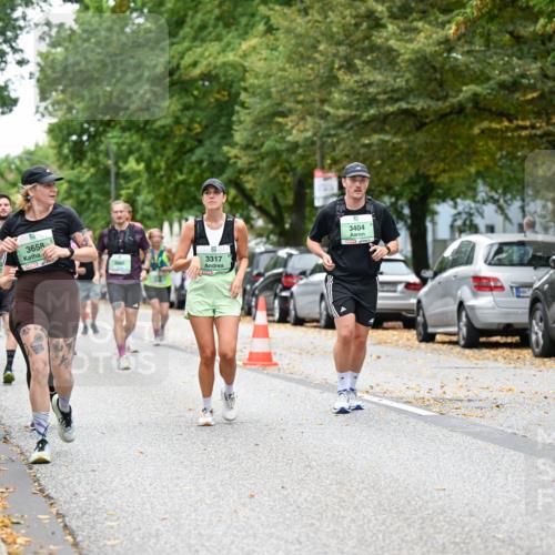 21.09.2025 - PSD Bank Halbmarathon Dr. Thomas Lammeyer http://msf.ph/oto/8936244 21.09.2025 11:01:23 Laufen 3658, 3317, 3404 meine-sportfotos.de