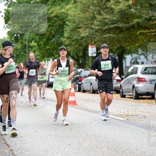 21.09.2025 - PSD Bank Halbmarathon Dr. Thomas Lammeyer http://msf.ph/oto/8936246 21.09.2025 11:01:23 Laufen 3658, 3317, 3404 meine-sportfotos.de