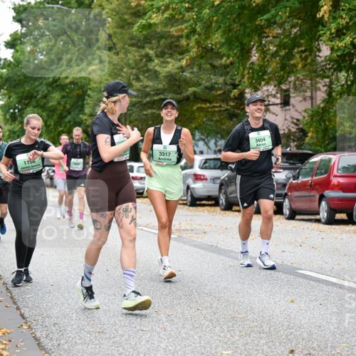 21.09.2025 - PSD Bank Halbmarathon Dr. Thomas Lammeyer http://msf.ph/oto/8936263 21.09.2025 11:01:25 Laufen 1156, 326, 3317, 3404, 4915 meine-sportfotos.de