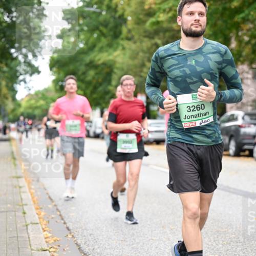 21.09.2025 - PSD Bank Halbmarathon Dr. Thomas Lammeyer http://msf.ph/oto/8936293 21.09.2025 11:01:30 Laufen 3260, 3985 meine-sportfotos.de