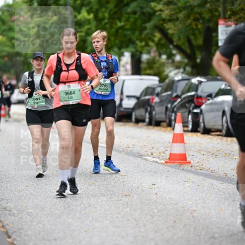 21.09.2025 - PSD Bank Halbmarathon Dr. Thomas Lammeyer http://msf.ph/oto/8936420 21.09.2025 11:02:03 Laufen 3502, 3691, 3684, 3705, 3620 meine-sportfotos.de