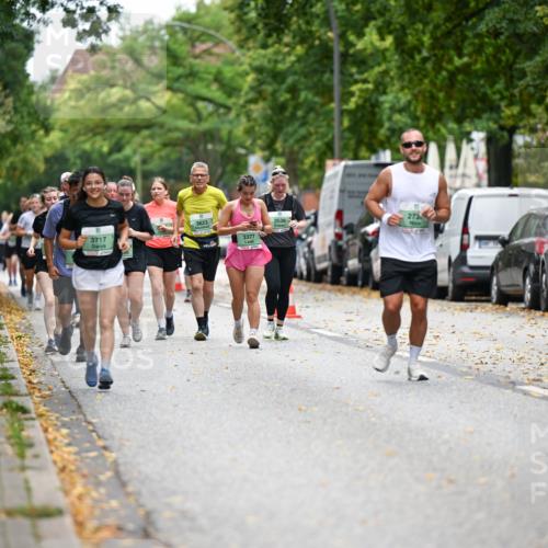 21.09.2025 - PSD Bank Halbmarathon Dr. Thomas Lammeyer http://msf.ph/oto/8936764 21.09.2025 11:03:27 Laufen 3717, 3623, 3377, 3536, 273 meine-sportfotos.de