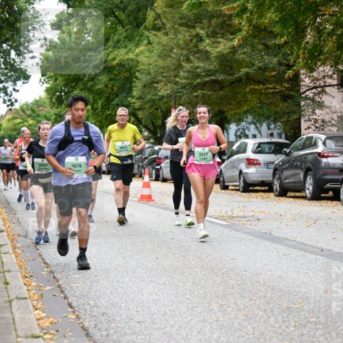 21.09.2025 - PSD Bank Halbmarathon Dr. Thomas Lammeyer http://msf.ph/oto/8936828 21.09.2025 11:03:39 Laufen 3537, 3676, 3623, 3377 meine-sportfotos.de