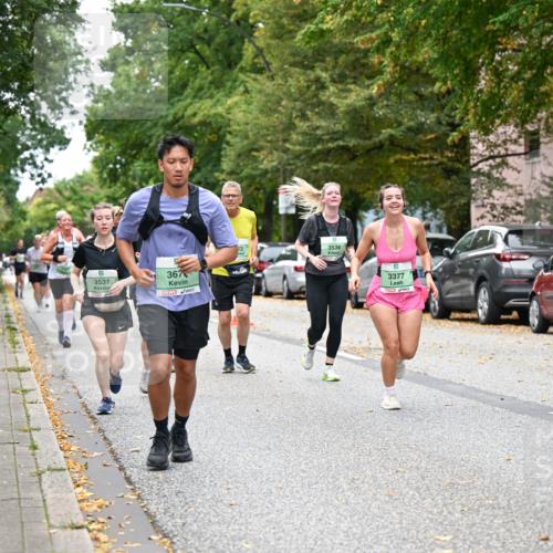 21.09.2025 - PSD Bank Halbmarathon Dr. Thomas Lammeyer http://msf.ph/oto/8936833 21.09.2025 11:03:40 Laufen 3537, 367, 3536, 3377, 4915 meine-sportfotos.de