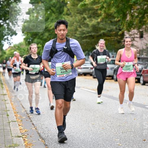 21.09.2025 - PSD Bank Halbmarathon Dr. Thomas Lammeyer http://msf.ph/oto/8936838 21.09.2025 11:03:41 Laufen 3537, 36, 3377 meine-sportfotos.de