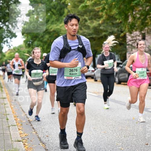 21.09.2025 - PSD Bank Halbmarathon Dr. Thomas Lammeyer http://msf.ph/oto/8936839 21.09.2025 11:03:41 Laufen 3537, 1300, 3676, 3377 meine-sportfotos.de