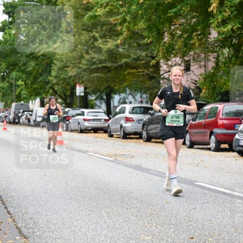 21.09.2025 - PSD Bank Halbmarathon Dr. Thomas Lammeyer http://msf.ph/oto/8936999 21.09.2025 11:04:16 Laufen 3750, 4915 meine-sportfotos.de