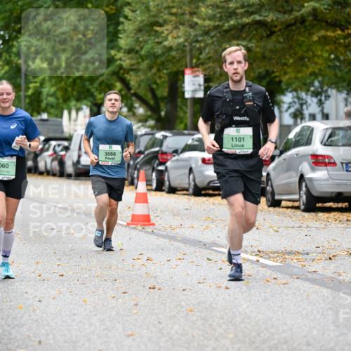 21.09.2025 - PSD Bank Halbmarathon Dr. Thomas Lammeyer http://msf.ph/oto/8937517 21.09.2025 11:06:55 Laufen 3835, 4060, 3566, 1101 meine-sportfotos.de