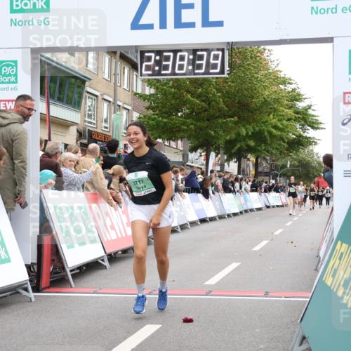 21.09.2025 - PSD Bank Halbmarathon Strokosch-Dieckow http://msf.ph/oto/8937957 21.09.2025 12:38:02 Ziel 3377, 3405, 3553, 3717 meine-sportfotos.de
