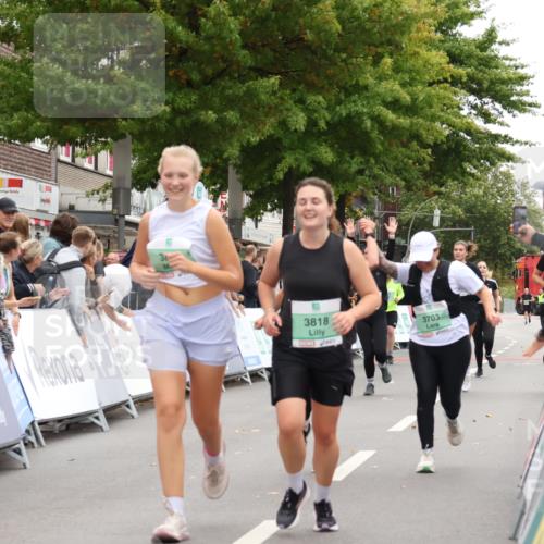 21.09.2025 - PSD Bank Halbmarathon Strokosch-Dieckow http://msf.ph/oto/8937963 21.09.2025 12:38:16 Ziel 3233, 3543, 3703, 3818, 3865 meine-sportfotos.de