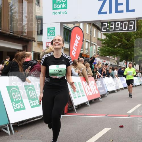21.09.2025 - PSD Bank Halbmarathon Strokosch-Dieckow http://msf.ph/oto/8937983 21.09.2025 12:38:27 Ziel 1156, 3211, 3212, 3487, 3799, 3905 meine-sportfotos.de