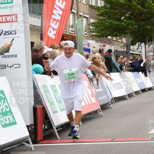 21.09.2025 - PSD Bank Halbmarathon Strokosch-Dieckow http://msf.ph/oto/8938017 21.09.2025 12:39:12 Ziel 3238, 3280, 3365 meine-sportfotos.de