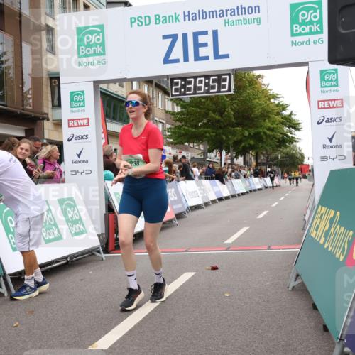 21.09.2025 - PSD Bank Halbmarathon Strokosch-Dieckow http://msf.ph/oto/8938027 21.09.2025 12:39:16 Ziel 3238, 3280 meine-sportfotos.de