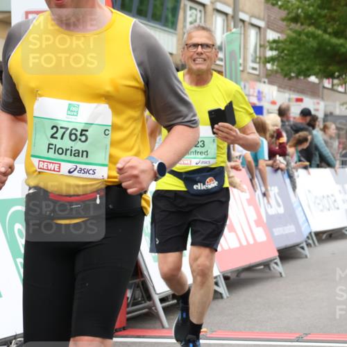 21.09.2025 - PSD Bank Halbmarathon Strokosch-Dieckow http://msf.ph/oto/8938053 21.09.2025 12:39:40 Ziel 2709, 2765, 3566, 3623 meine-sportfotos.de
