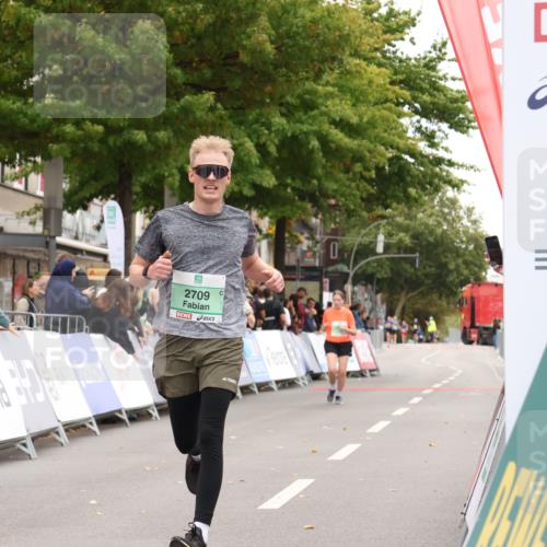 21.09.2025 - PSD Bank Halbmarathon Strokosch-Dieckow http://msf.ph/oto/8938057 21.09.2025 12:39:42 Ziel 2709, 2765, 3566, 3623 meine-sportfotos.de