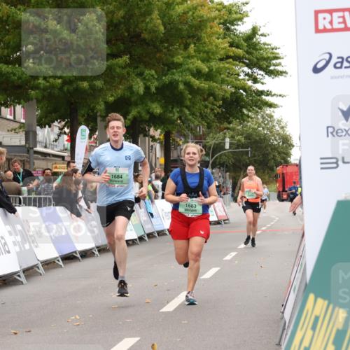 21.09.2025 - PSD Bank Halbmarathon Strokosch-Dieckow http://msf.ph/oto/8938082 21.09.2025 12:40:47 Ziel 1683, 1684 meine-sportfotos.de
