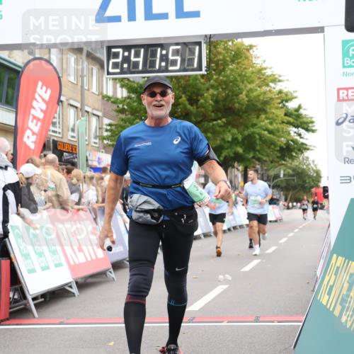 21.09.2025 - PSD Bank Halbmarathon Strokosch-Dieckow http://msf.ph/oto/8938114 21.09.2025 12:41:15 Ziel 1291, 1293, 1540, 3459 meine-sportfotos.de