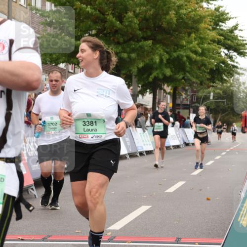 21.09.2025 - PSD Bank Halbmarathon Strokosch-Dieckow http://msf.ph/oto/8938174 21.09.2025 12:42:39 Ziel 3241, 3381, 3495, 3702 meine-sportfotos.de