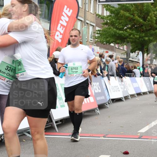 21.09.2025 - PSD Bank Halbmarathon Strokosch-Dieckow http://msf.ph/oto/8938176 21.09.2025 12:42:41 Ziel 1300, 3241, 3381, 3495, 3537, 3702 meine-sportfotos.de