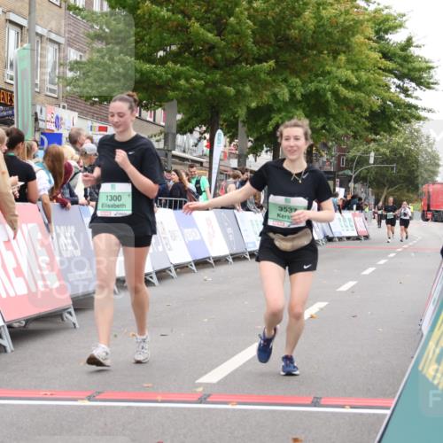 21.09.2025 - PSD Bank Halbmarathon Strokosch-Dieckow http://msf.ph/oto/8938180 21.09.2025 12:42:45 Ziel 1300, 3241, 3381, 3537, 3702 meine-sportfotos.de